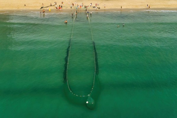 Biển Đà Nẵng đẹp ngất ngây vào khoảnh khắc bình minh, hút hồn du khách