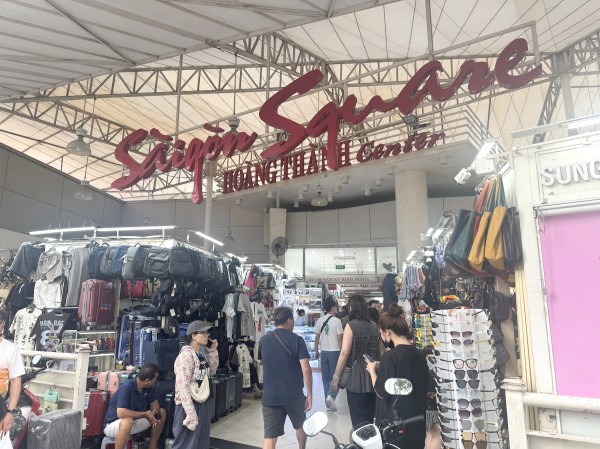 'Chợ giá rẻ' nổi tiếng của khách Tây hồi sinh