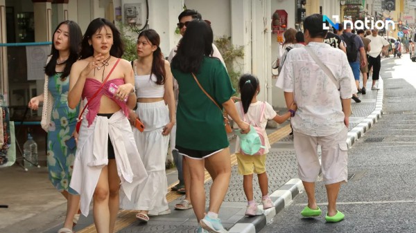 Du lịch Thái Lan lần đầu đón khách Trung Quốc thấp hơn Việt Nam Du lịch Thái Lan lần đầu đón khách Trung Quốc thấp hơn Việt Nam