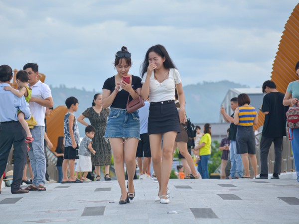 Giải mã sức hút ngắm hoàng hôn trên cây cầu mới ở vịnh Đà Nẵng