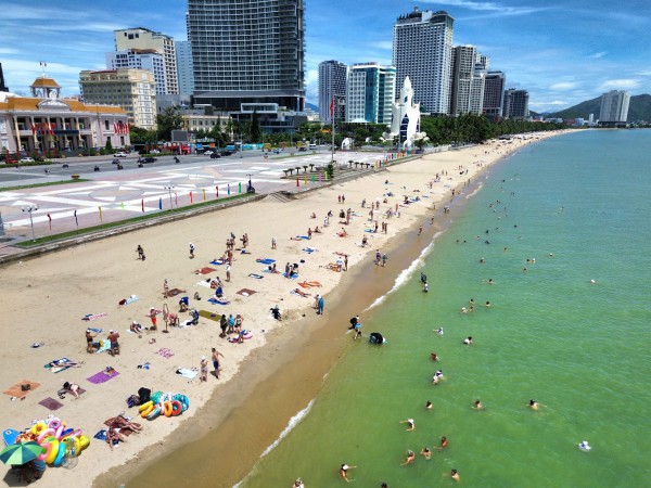 Hàng không tăng chuyến, khách Nga đến Khánh Hòa tăng đột biến Hàng không tăng chuyến, khách Nga đến Khánh Hòa tăng đột biến