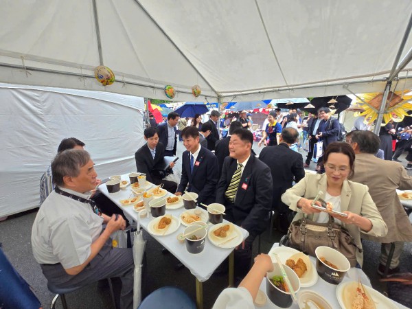 Hàng trăm ngàn khách trải nghiệm Lễ hội Văn hóa Ẩm thực Saigontourist Group tại Osaka Hàng trăm ngàn khách trải nghiệm Lễ hội Văn hóa Ẩm thực Saigontourist Group tại Osaka