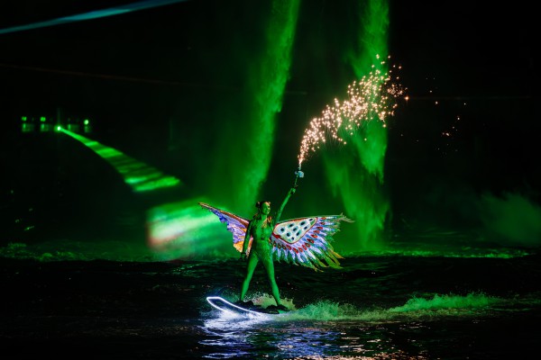 Hé lộ những hình ảnh đầu tiên của siêu show sắp tái xuất tại Phú Quốc Hé lộ những hình ảnh đầu tiên của siêu show sắp tái xuất tại Phú Quốc