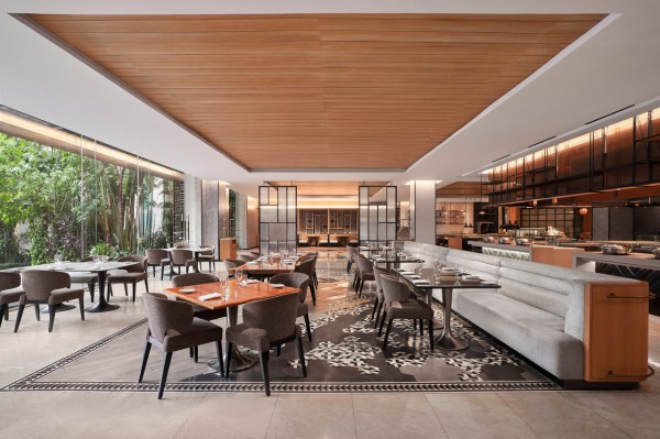 Khách sạn hạng sang bắt sóng 'đu idol' Khách sạn hạng sang bắt sóng 'đu idol'