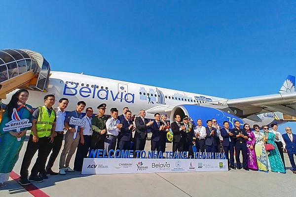 Khánh Hòa khai trương đường bay thẳng Minsk - Cam Ranh, đón khách Belarus Khánh Hòa khai trương đường bay thẳng Minsk - Cam Ranh, đón khách Belarus
