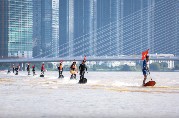 Lễ hội sông nước TP.HCM lần 3 dời sang năm 2026 Lễ hội sông nước TP.HCM lần 3 dời sang năm 2026