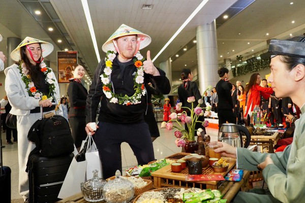 Mở luồng visa kép hút du khách và nhà đầu tư Mở luồng visa kép hút du khách và nhà đầu tư