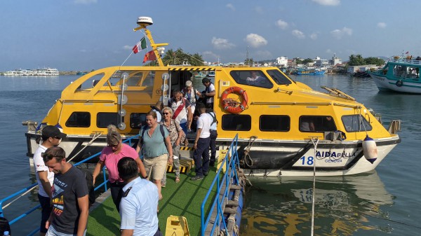 Mở luồng visa kép hút du khách và nhà đầu tư Mở luồng visa kép hút du khách và nhà đầu tư