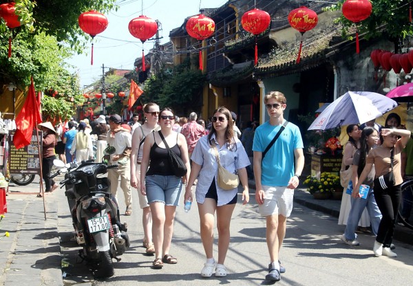 Mở luồng visa kép hút du khách và nhà đầu tư Mở luồng visa kép hút du khách và nhà đầu tư