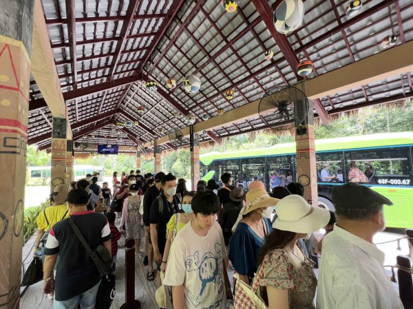 Người Việt xê dịch và kinh tế Việt Nam Người Việt xê dịch và kinh tế Việt Nam