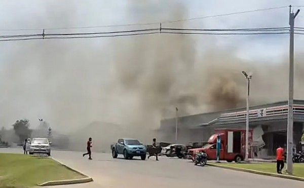 Nhiều nước khuyến cáo công dân cẩn thận tới Thái Lan và Campuchia lúc này Nhiều nước khuyến cáo công dân cẩn thận tới Thái Lan và Campuchia lúc này