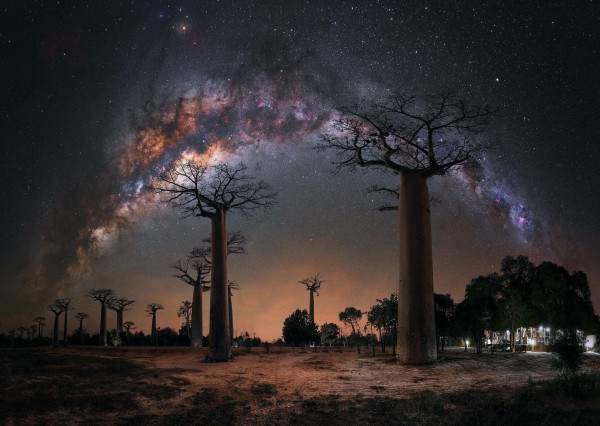 Những bức ảnh chụp dải ngân hà đẹp siêu thực như ở 