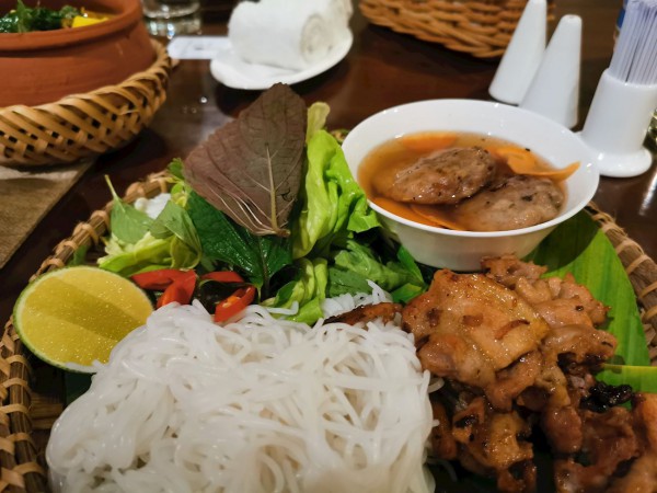 Những món Việt trong danh sách 100 món sợi ngon nhất châu Á