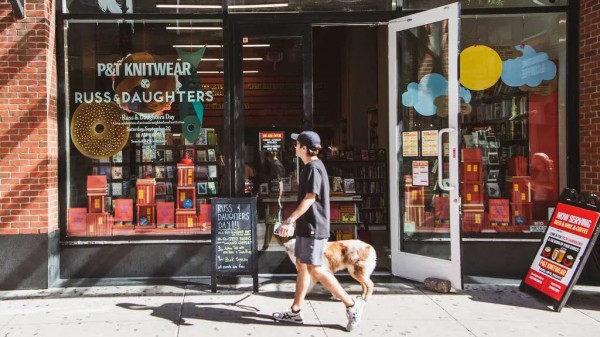 Phố đêm ở quận 4 cũ bất ngờ vào top 10 con đường hấp dẫn nhất thế giới Phố đêm ở quận 4 cũ bất ngờ vào top 10 con đường hấp dẫn nhất thế giới