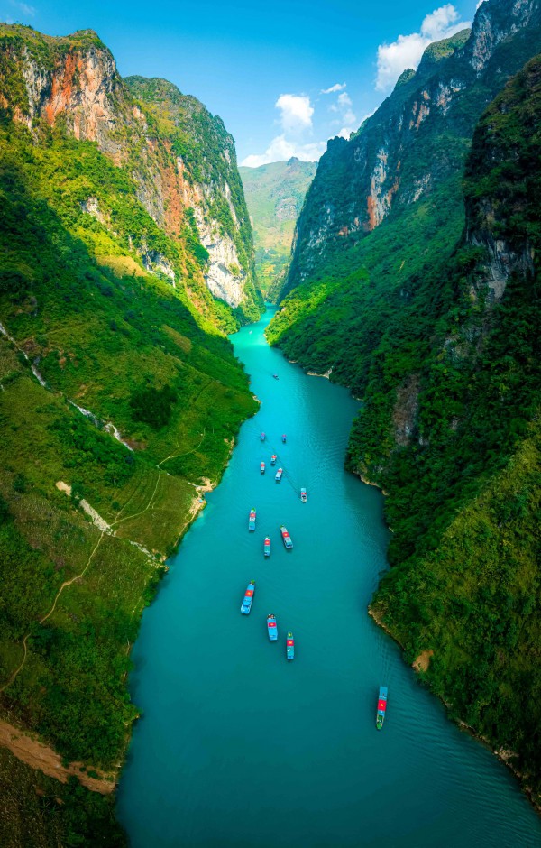 Rung động trước một Việt Nam tươi đẹp Rung động trước một Việt Nam tươi đẹp