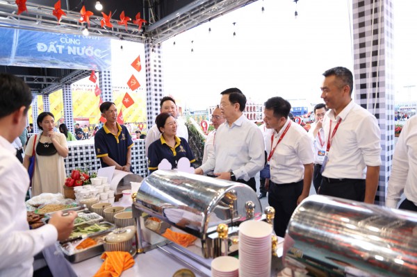 Saigontourist Group tham gia các hoạt động kỷ niệm 80 năm Ngày Quốc khánh Việt Nam Saigontourist Group tham gia các hoạt động kỷ niệm 80 năm Ngày Quốc khánh Việt Nam