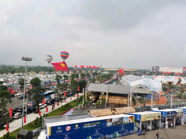 Saigontourist Group tham gia các hoạt động kỷ niệm 80 năm Ngày Quốc khánh Việt Nam Saigontourist Group tham gia các hoạt động kỷ niệm 80 năm Ngày Quốc khánh Việt Nam