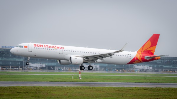 Sun PhuQuoc Airways đón cùng lúc 2 tàu Airbus A321CEO, 'thần tốc' hoàn thiện đội bay Sun PhuQuoc Airways đón cùng lúc 2 tàu Airbus A321CEO, 'thần tốc' hoàn thiện đội bay