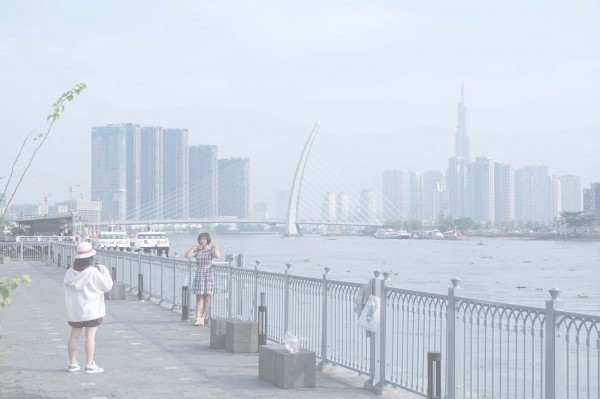 TP.HCM chìm trong sương mù tới tận trưa, khung cảnh ‘tựa như Đà Lạt’