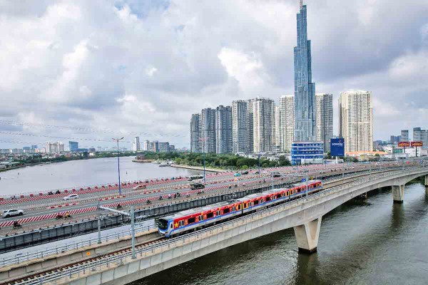 TP.HCM 'chơi lớn' hút khách dịp tết Dương lịch