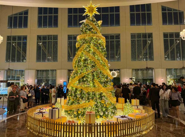 TP.HCM rộn ràng chuẩn bị mùa lễ hội cuối năm TP.HCM rộn ràng chuẩn bị mùa lễ hội cuối năm