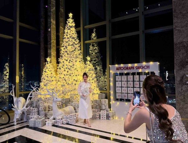 TP.HCM rộn ràng chuẩn bị mùa lễ hội cuối năm TP.HCM rộn ràng chuẩn bị mùa lễ hội cuối năm