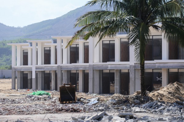 Tái khởi động dự án nghỉ dưỡng triệu USD tại Lăng Cô sau nhiều năm 'đắp chiếu' Tái khởi động dự án nghỉ dưỡng triệu USD tại Lăng Cô sau nhiều năm 'đắp chiếu'