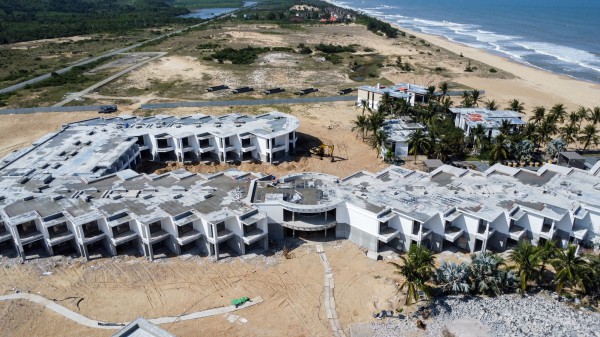 Tái khởi động dự án nghỉ dưỡng triệu USD tại Lăng Cô sau nhiều năm 'đắp chiếu' Tái khởi động dự án nghỉ dưỡng triệu USD tại Lăng Cô sau nhiều năm 'đắp chiếu'