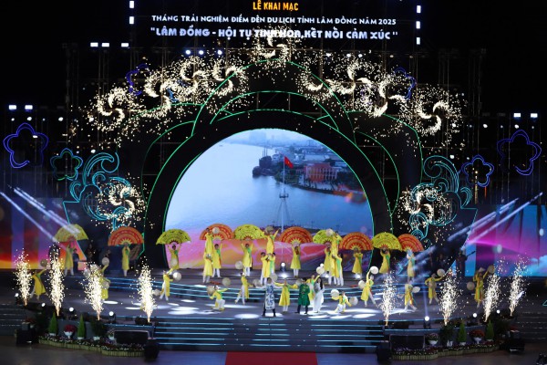 Tháng trải nghiệm điểm đến du lịch Lâm Đồng - Hội tụ tinh hoa, kết nối cảm xúc Tháng trải nghiệm điểm đến du lịch Lâm Đồng - Hội tụ tinh hoa, kết nối cảm xúc