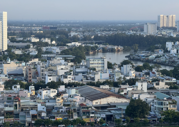 Tiếng karaoke bờ kênh là một phần hồn của TP.HCM Tiếng karaoke bờ kênh là một phần hồn của TP.HCM