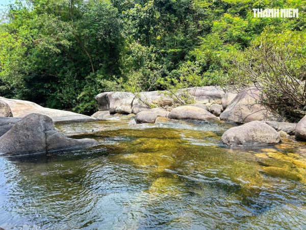 Tọa độ tránh nóng mùa hè: Thác Bồ Ghè hoang sơ với chi phí 'siêu mềm' Tọa độ tránh nóng mùa hè: Thác Bồ Ghè hoang sơ với chi phí 'siêu mềm'