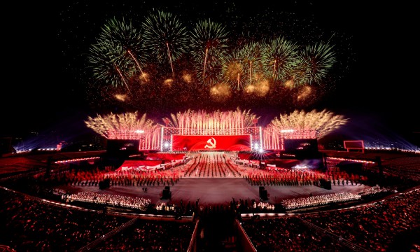 Từ DIFF Đà Nẵng tới đại nhạc hội pháo hoa Hà Nội: Khẳng định vị thế 'ông trùm pháo hoa' Sun Group