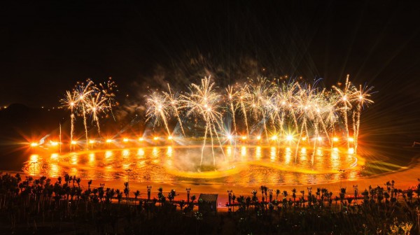 Từ DIFF Đà Nẵng tới đại nhạc hội pháo hoa Hà Nội: Khẳng định vị thế 'ông trùm pháo hoa' Sun Group