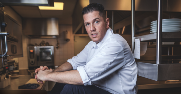 Vì sao hàng chục đầu bếp đạt sao Michelin trên thế giới hẹn nhau về Việt Nam? Vì sao hàng chục đầu bếp đạt sao Michelin trên thế giới hẹn nhau về Việt Nam?