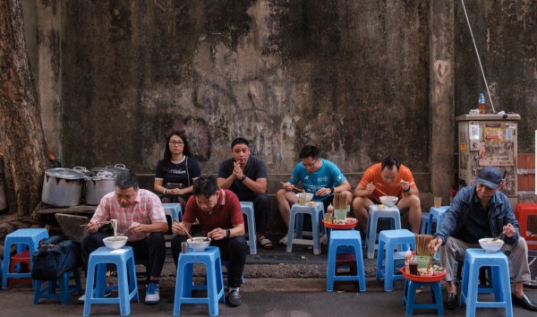 Vì sao phố cổ Hà Nội là 'thủ đô ẩm thực' tuyệt nhất thế giới? Vì sao phố cổ Hà Nội là 'thủ đô ẩm thực' tuyệt nhất thế giới?