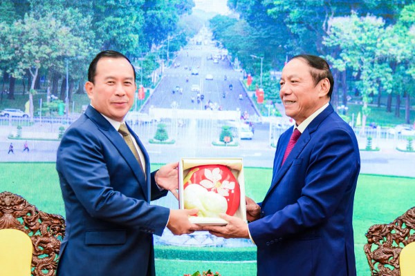 Việt Nam - Campuchia tăng tốc hợp tác du lịch Việt Nam - Campuchia tăng tốc hợp tác du lịch