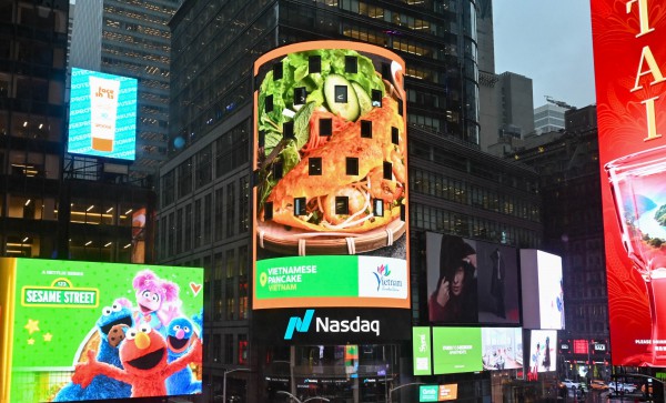 Xích lô, phố cổ, bánh xèo… Việt Nam xuất hiện ở Mỹ trên Quảng trường Thời Đại Xích lô, phố cổ, bánh xèo… Việt Nam xuất hiện ở Mỹ trên Quảng trường Thời Đại