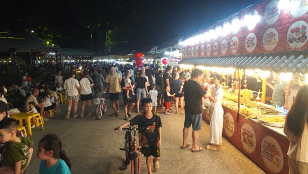 Đặc sản 15 tỉnh, thành phố hội tụ ở xứ Thanh