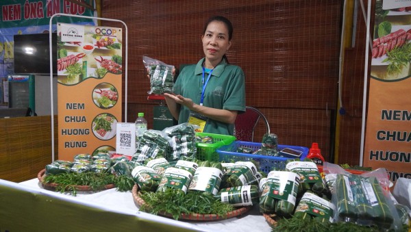 Đặc sản 15 tỉnh, thành phố hội tụ ở xứ Thanh