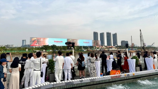 Đài Loan công bố Đại sứ du lịch trên du thuyền sông Sài Gòn Đài Loan công bố Đại sứ du lịch trên du thuyền sông Sài Gòn