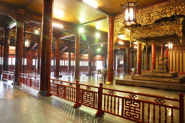 Điện Thái Hòa có gì mà du khách Thái Lan muốn ‘mục sở thị’?