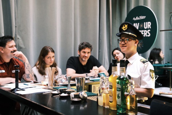 Bartender Việt gây sốt với cocktail bún bò Huế: Hương vị khiến giám khảo quốc tế ngỡ ngàng