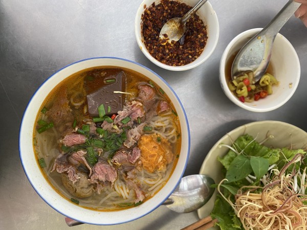 Bún bò Huế: Từ món xáo dân gian thành di sản ẩm thực quốc gia Bún bò Huế: Từ món xáo dân gian thành di sản ẩm thực quốc gia