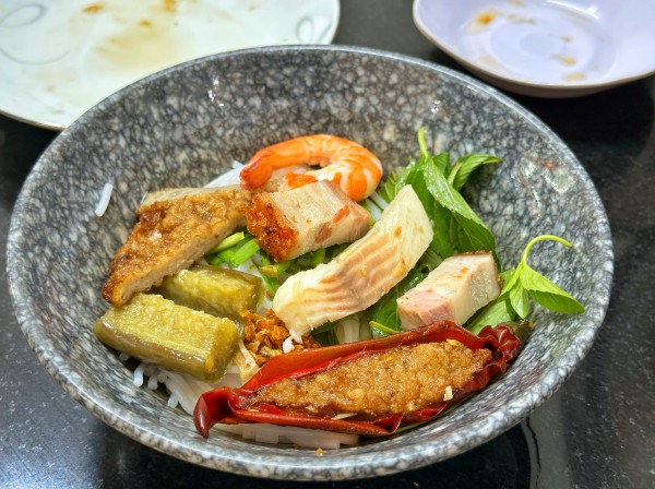 Bún mắm miền Tây ở TP.HCM gần 30 năm: Bà chủ mở 3 quán nhờ bí quyết gia truyền Bún mắm miền Tây ở TP.HCM gần 30 năm: Bà chủ mở 3 quán nhờ bí quyết gia truyền