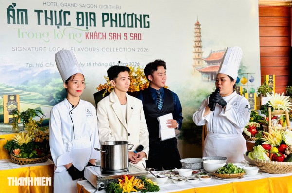 Bún quậy, bún cá cay vào khách sạn 5 sao TP.HCM: Món quê vẫn giữ vị quen