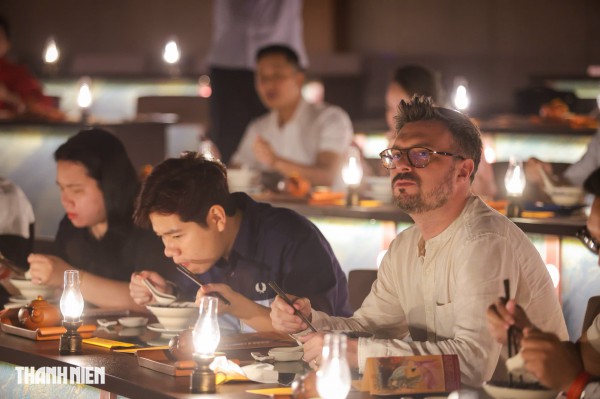 Bước vào Dinh Độc Lập, chạm văn hóa Việt bằng mọi giác quan