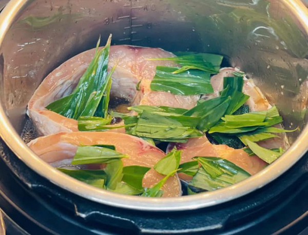 Cá kho lá gừng, thơm lừng gian bếp Cá kho lá gừng, thơm lừng gian bếp