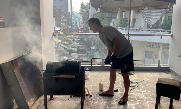 Cà phê vợt Ba Lù hơn 70 năm ở Chợ Lớn: Vì sao bỗng có thêm tiệm mới?