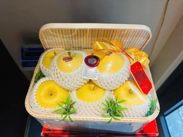 Cận tết, trái cây thượng hạng được săn lùng Cận tết, trái cây thượng hạng được săn lùng