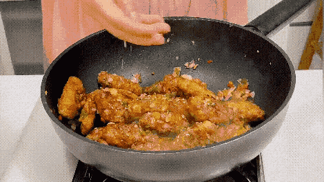 Cánh gà làm theo cách này vừa dọn lên mâm là hết sạch Cánh gà làm theo cách này vừa dọn lên mâm là hết sạch